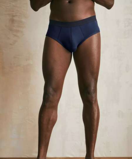 Photo ads/2506000/2506830/a2506830.jpg : Homme Noir checher femme pour passer du bon temps