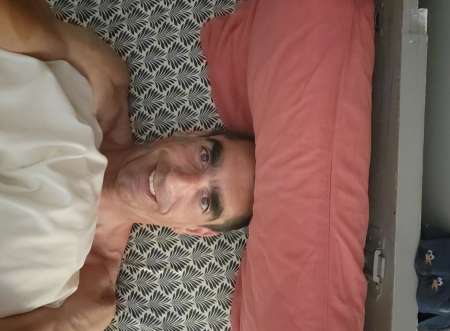 Photo ads/2509000/2509947/a2509947.jpg : Homme cherche femme disponible pour coquineries