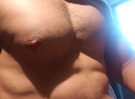 Photo ads/2512000/2512554/a2512554.jpg : Hbi pour H/F a masturber et lecher