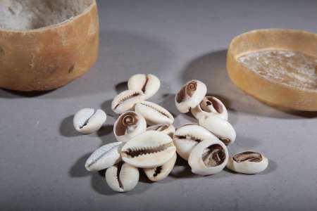 Photo ads/2513000/2513120/a2513120.jpg : voyance traditionnelle du Fâ grâce aux cauris