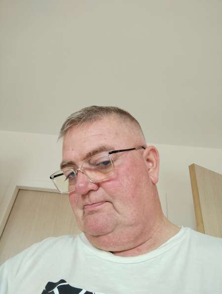 Photo ads/2516000/2516642/a2516642.jpg : Cherche femme dominatrice