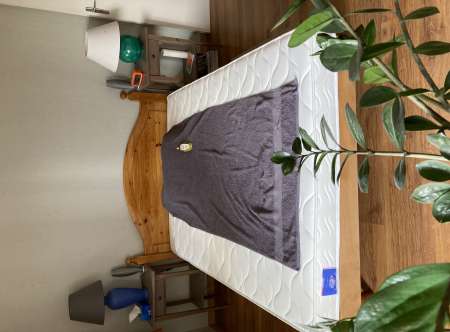 Photo ads/2517000/2517353/a2517353.jpg : Homme de 63 ans cherche femme naturiste