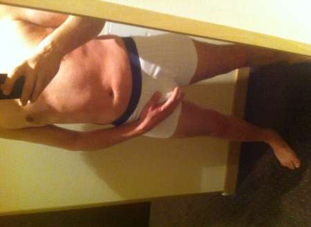 Photo ads/2517000/2517638/a2517638.jpg : H pour moments coquins