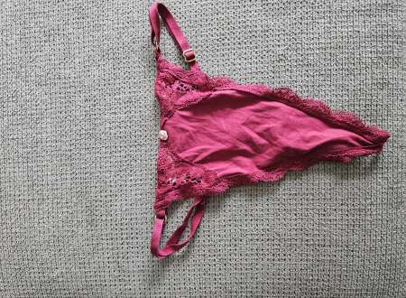 Photo ads/2519000/2519554/a2519554.jpg : String short colant fetish