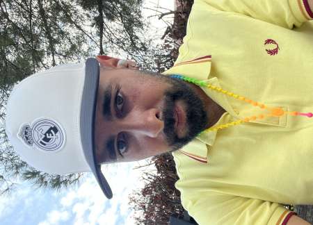 Photo ads/2520000/2520644/a2520644.jpg : Cherche femme pour passer un moment