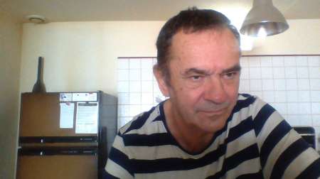 Photo ads/2523000/2523197/a2523197.jpg : Recherche femme de ménage