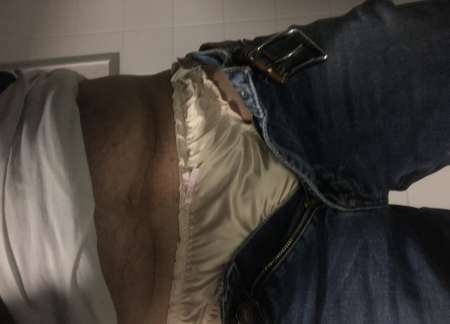 Photo ads/2524000/2524340/a2524340.jpg : Pour nana , travestie