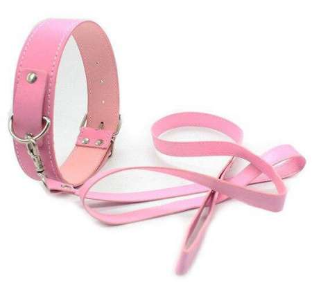 Photo ads/2526000/2526036/a2526036.jpg : dominant cherche femme soumise et tradwife