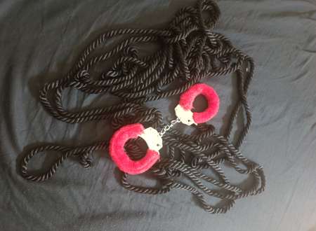 Photo ads/2526000/2526069/a2526069.jpg : Homme barbu TBM réel ou virtuel