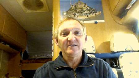 Photo ads/2526000/2526289/a2526289.jpg : Cherche Femmes ronde pour plaisirs .