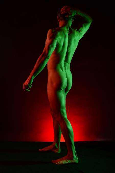 Photo ads/2528000/2528132/a2528132.jpg : praticien massage-bien-être.