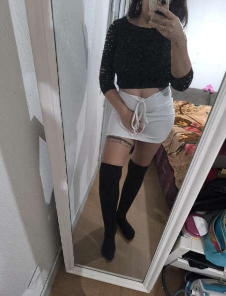 Photo ads/2531000/2531072/a2531072.jpg : En couple recherche du plaisir