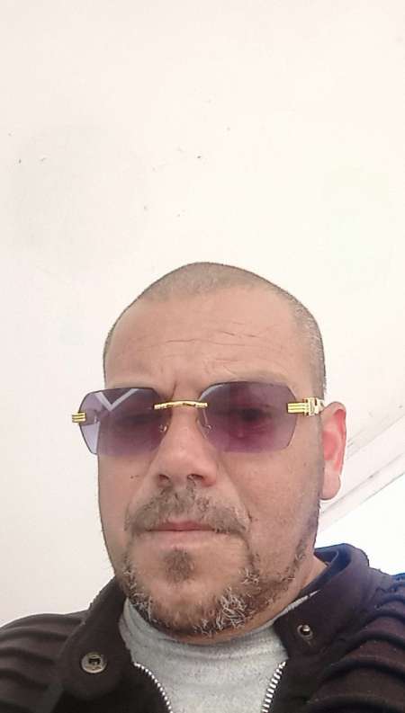 Photo ads/2532000/2532637/a2532637.jpg : cherche femme seule , mariée, divorcé parlé et +