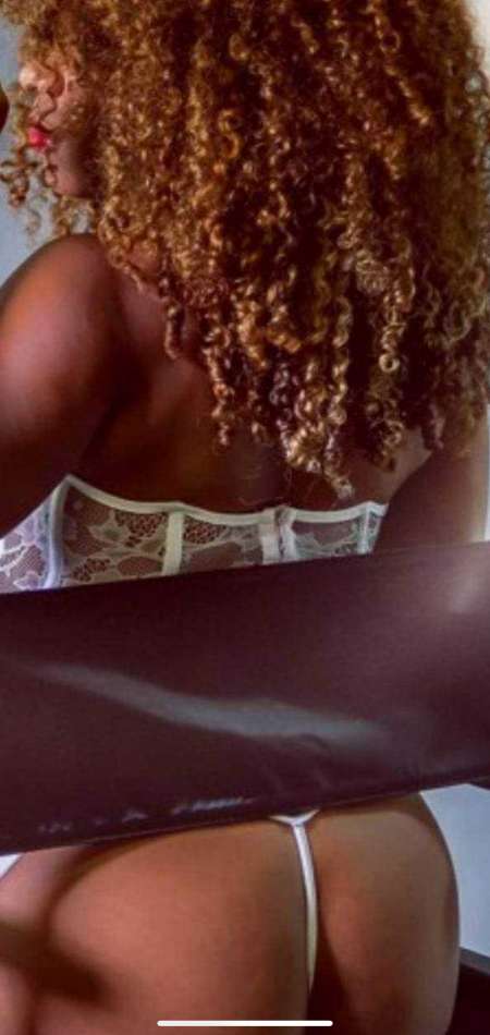 Photo ads/2533000/2533913/a2533913.png : Gros chatte sur saint andre