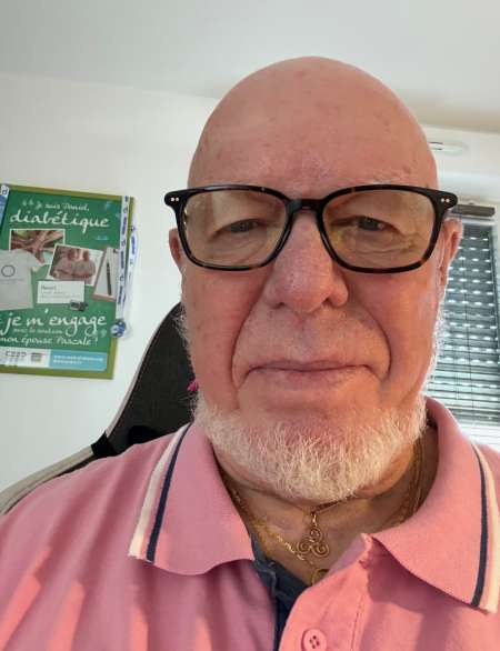 Photo ads/2535000/2535609/a2535609.jpg : Recherche une fisteuse expérimentée