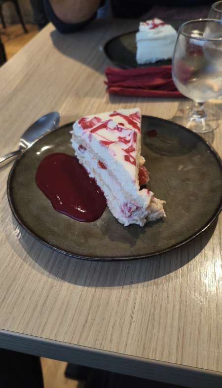 Photo ads/2537000/2537526/a2537526.jpg : Je recherche une femme godeuse ou mature ou couple