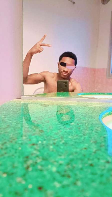 Photo ads/2539000/2539456/a2539456.jpg : Votre escort boy préféré mes dames