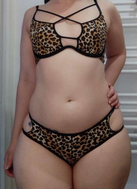 Photo ads/2542000/2542000/a2542000.jpg : Mec            recherche étudiante