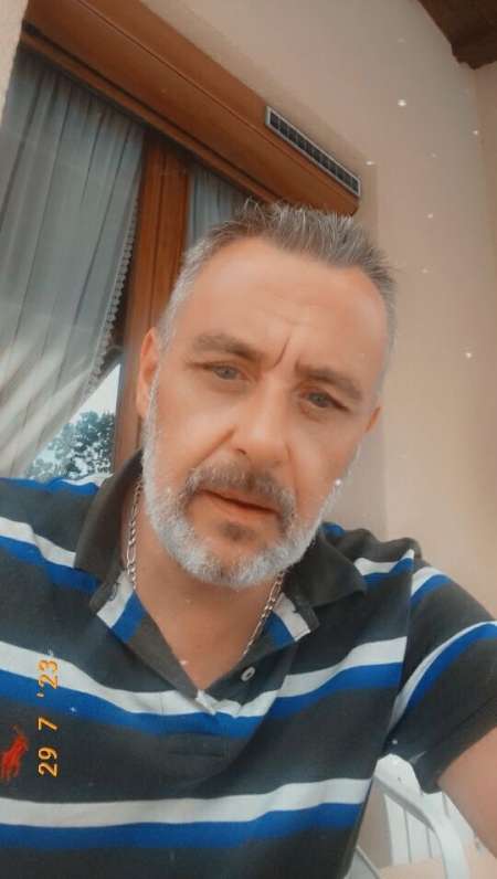 Photo ads/2542000/2542506/a2542506.jpg : Homme distingué pour n importe quelle situation