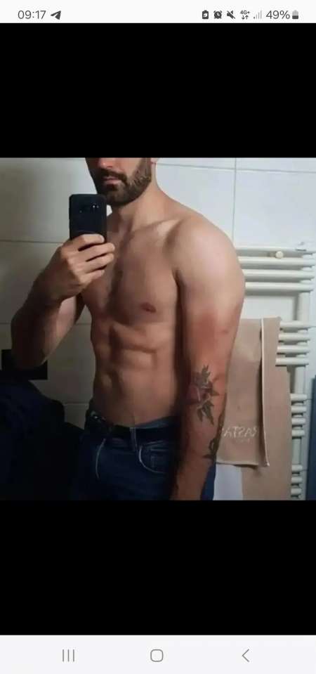 Photo ads/2545000/2545861/a2545861.jpg : JH offre cunilingus sans retour