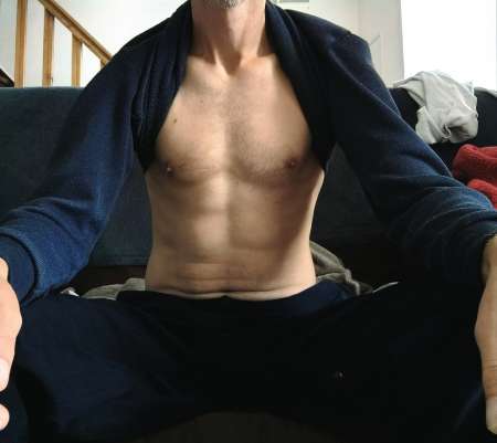 Photo ads/2551000/2551093/a2551093.jpg : cherche une femme ou escorte rennes