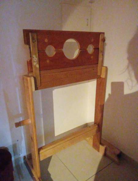 Photo ads/2552000/2552510/a2552510.jpg : Recherche hommes actifs pour soumis