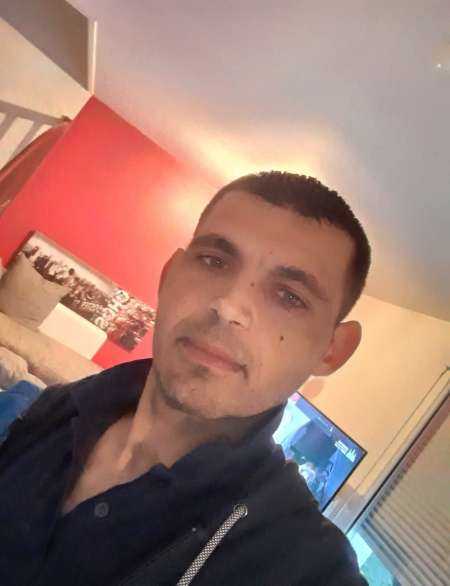 Photo ads/2553000/2553027/a2553027.jpg : Charmant métis pour toute sorte de rencontre