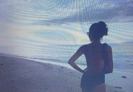 Photo ads/2553000/2553963/a2553963.jpg : Sandra Massage naturiste lens