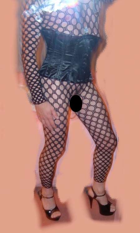 Photo ads/2554000/2554490/a2554490.jpg : Recherche Femme ou Couple ou Bel homme