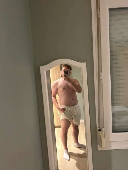 Photo ads/2554000/2554607/a2554607.jpg : Scénario familial / contrôle sextoys à distance