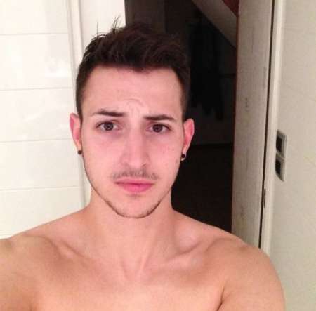 Photo ads/2556000/2556516/a2556516.jpg : Je vous propose un studio