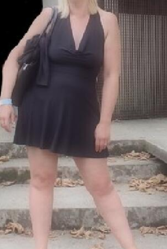 Photo ads/2556000/2556796/a2556796.png : Blondinette en couple rencontre homme sur Rennes