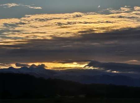 Photo ads/2556000/2556869/a2556869.jpg : Massage Énergétique intuitif