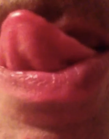 Photo ads/2557000/2557316/a2557316.png : Homme mûr pour Jeune Femme même timide