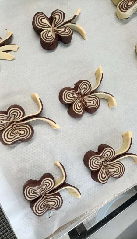 Photo ads/2557000/2557400/a2557400.jpg : Cherche daddy ou slave