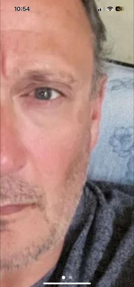 Photo ads/2561000/2561702/a2561702.png : L étincelle et l intensité : toi et moi .