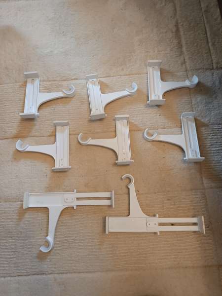 Photo ads/2565000/2565886/a2565886.jpg : Support tringle à rideaux caissons volets roulants