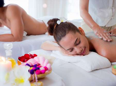 Photo ads/2566000/2566098/a2566098.jpg : Massages bien-être revigorant