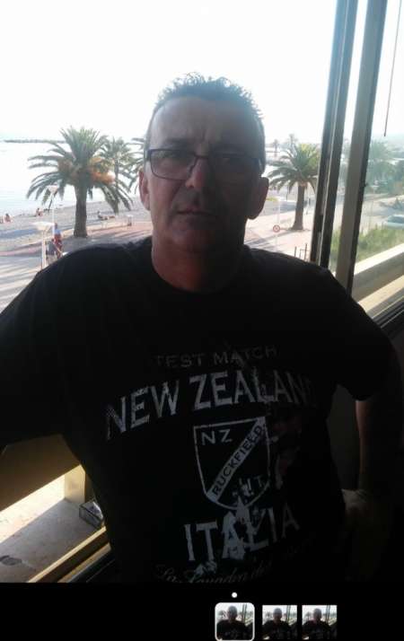 Photo ads/2566000/2566186/a2566186.jpg : Amant discret pour femme en manque