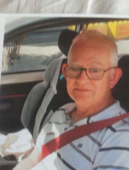 Photo ads/2567000/2567451/a2567451.jpg : homme 61 ans recherche femme