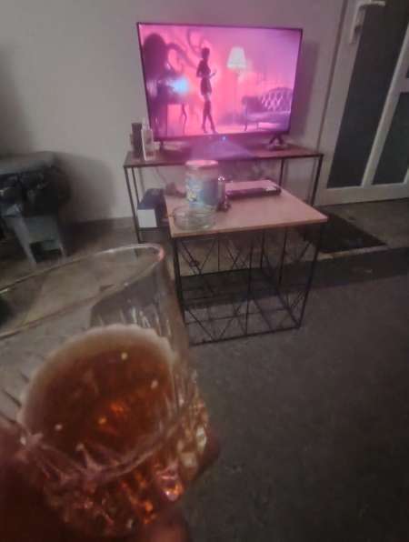 Photo ads/2567000/2567628/a2567628.jpg : Cherche femme pour une relation