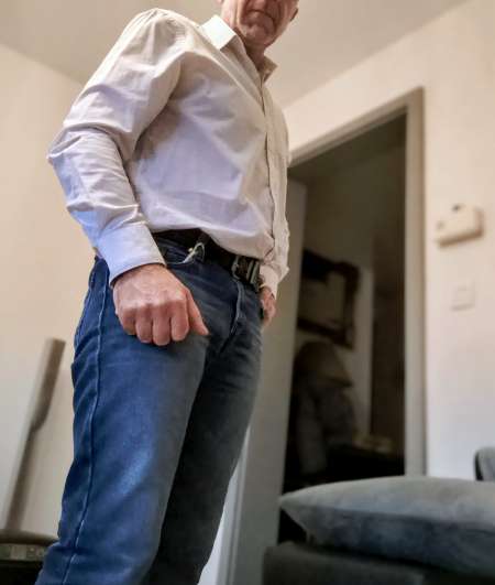 Photo ads/2567000/2567764/a2567764.jpg : Maître recherche sa soumise.