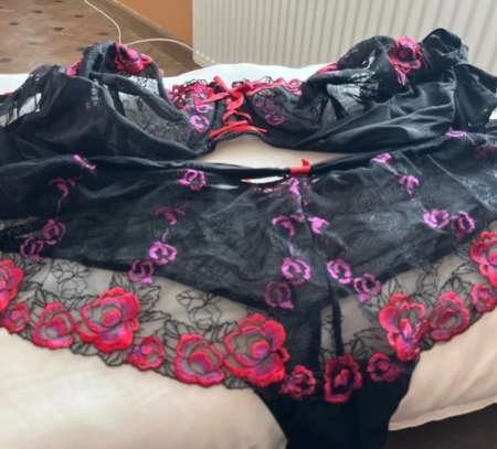 Photo ads/2568000/2568319/a2568319.jpg : Don lingerie a femme