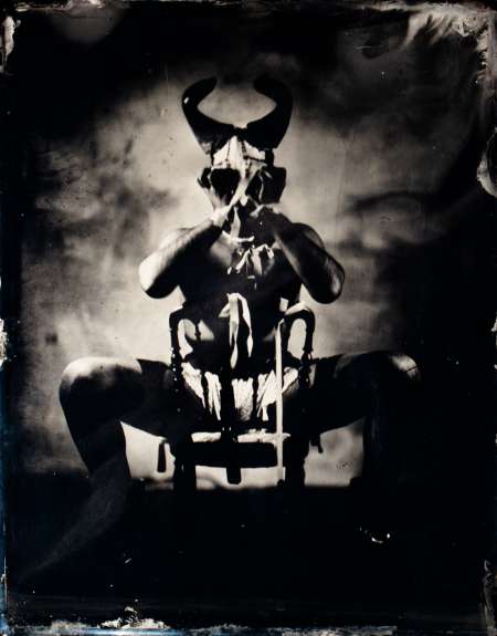 Photo ads/2574000/2574537/a2574537.jpg : Soumis hétéro à prendre comme pute à bites