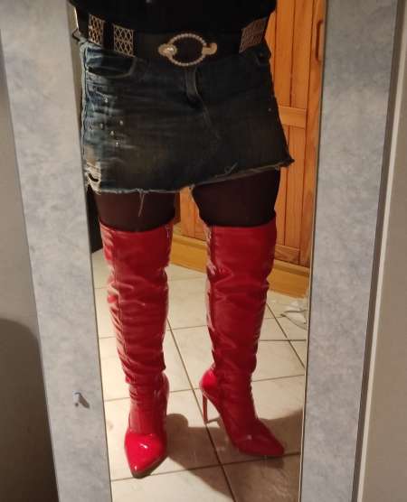 Photo ads/2576000/2576683/a2576683.jpg : Travesti pour travesti