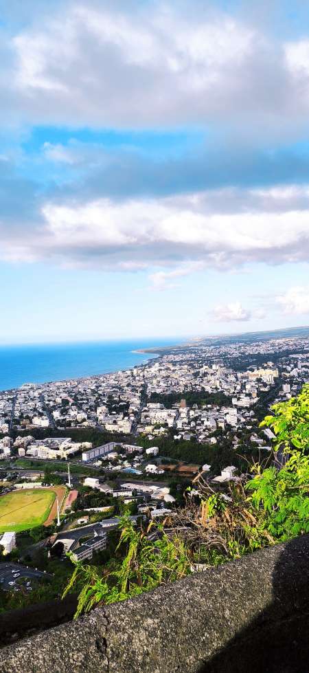 Photo ads/2576000/2576742/a2576742.jpg : Recherche sexfriend 18 à 40