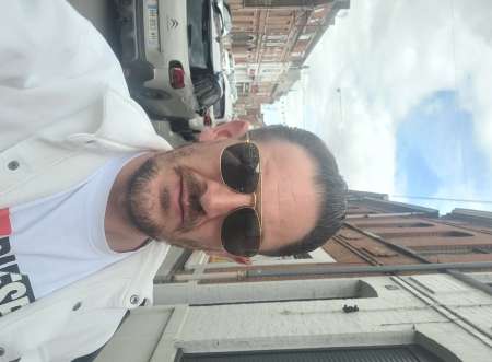 Photo ads/2577000/2577766/a2577766.jpg : Homme propose rencontre sans prise de tête sans le