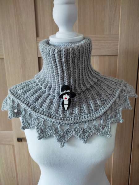 Photo ads/2578000/2578576/a2578576.jpg : col fait main au crochet