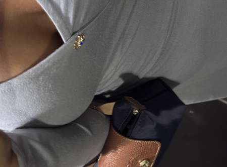 Photo ads/2578000/2578583/a2578583.jpg : Shopping et cabines d essayage