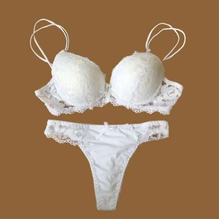 Photo ads/2578000/2578988/a2578988.jpg : Homme veut porter des string